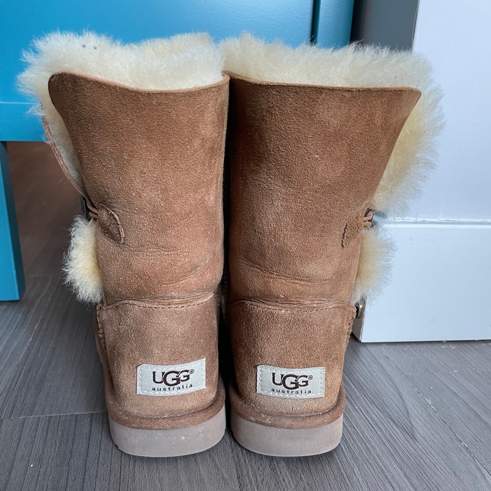 Short Chestnut UGG Boots